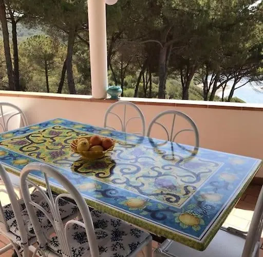 Denise Capoliveri (Isola d'Elba)